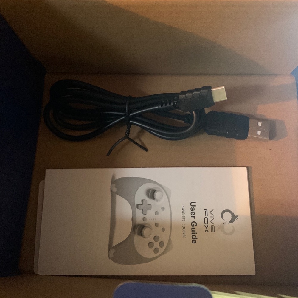 Vivefox Switch light controller. New in the box. Wireless pro controller - Picture 8 of 11